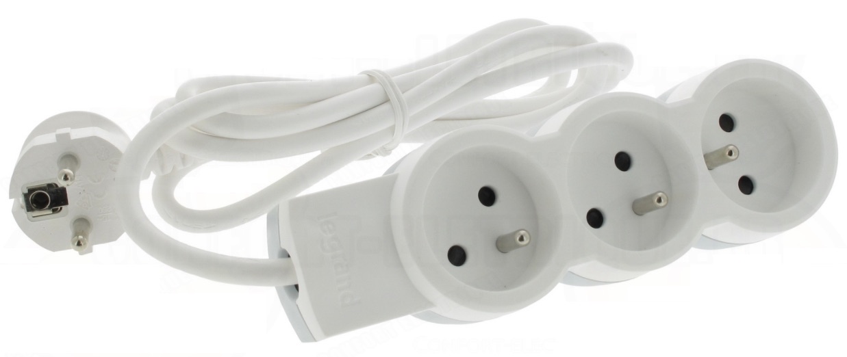 Rallonge-multiprise-3-prises-2PT-avec-cable-de-1-5-metres.jpg