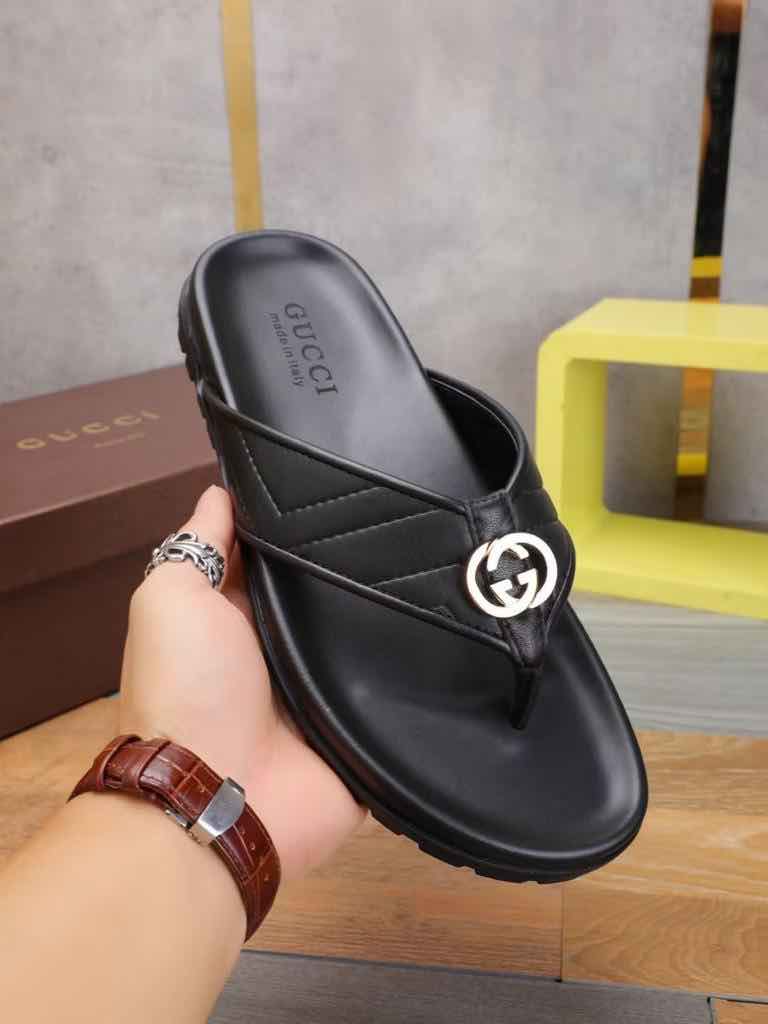 Sandale-GUCCI-en-cuir-noire-1-1.jpg