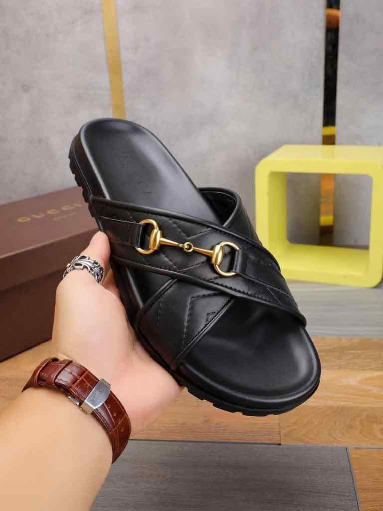 Sandale-GUCCI-noire-1.jpg