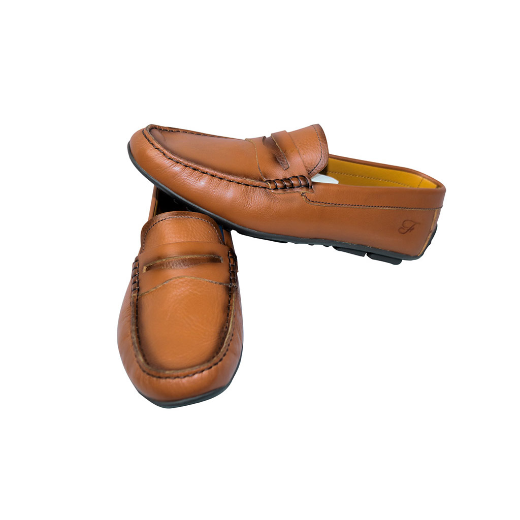 mocassin-en-cuir-cire-marron-Fabrizio.jpg